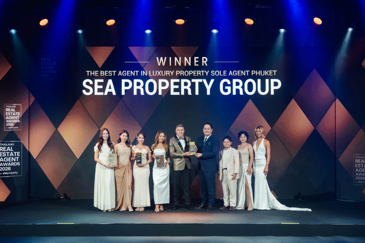 SEA Property Group receiving The Best Agent in Luxury Property Sole Agent Phuket at the Thailand Real Estate Agent Awards 2026
